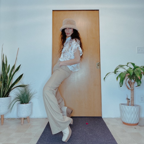 Meet your Posher, Beatriz adriana - Picture 1 of 1